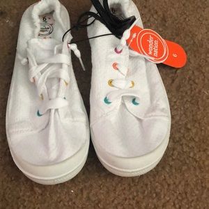 Size 6 wonder nation shoes never been worn